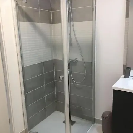 Neuf Pontaillac Apartment *